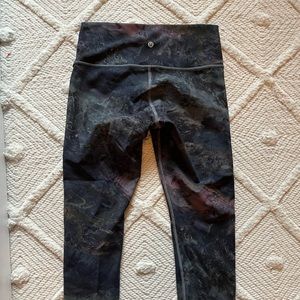 Lululemon train leggings